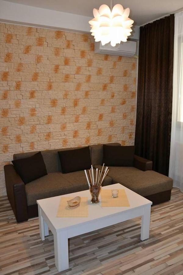 Apartmán Aloha Năvodari Exteriér fotografie